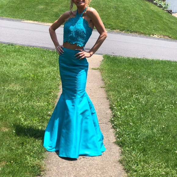 Sherri Hill Dresses & Skirts - Prom dress